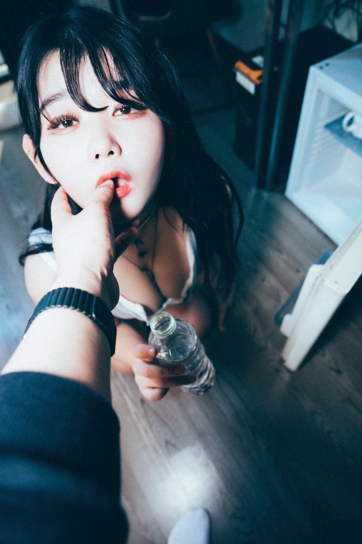 ZIA.Kwon 권지아, [Loozy] Wannait Set.02の写真 17