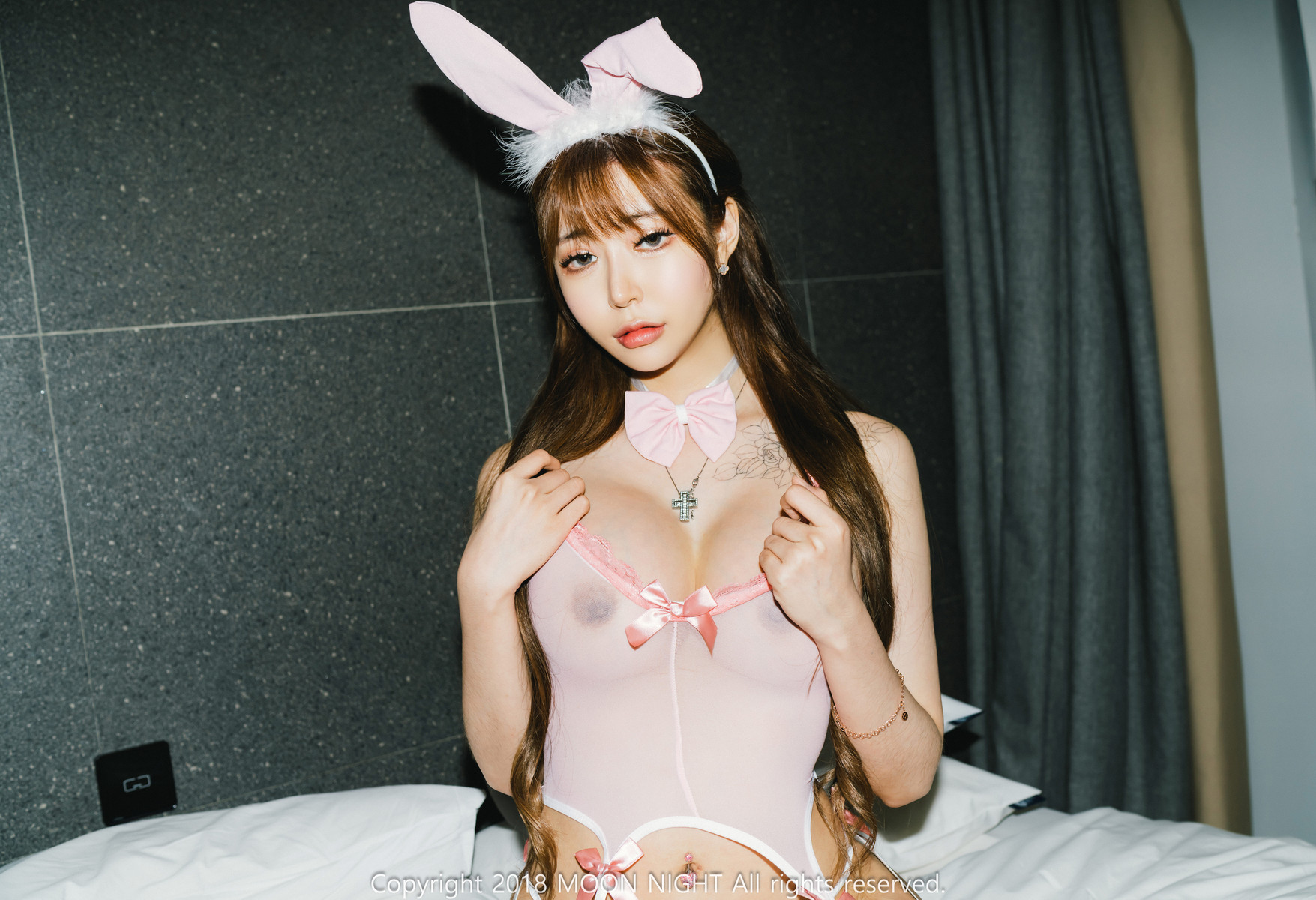 Min Harin 민하린, [Moon Night Snap] ‘G컵 (왕쮸쮸) G-Cup Big breasts’の写真 4