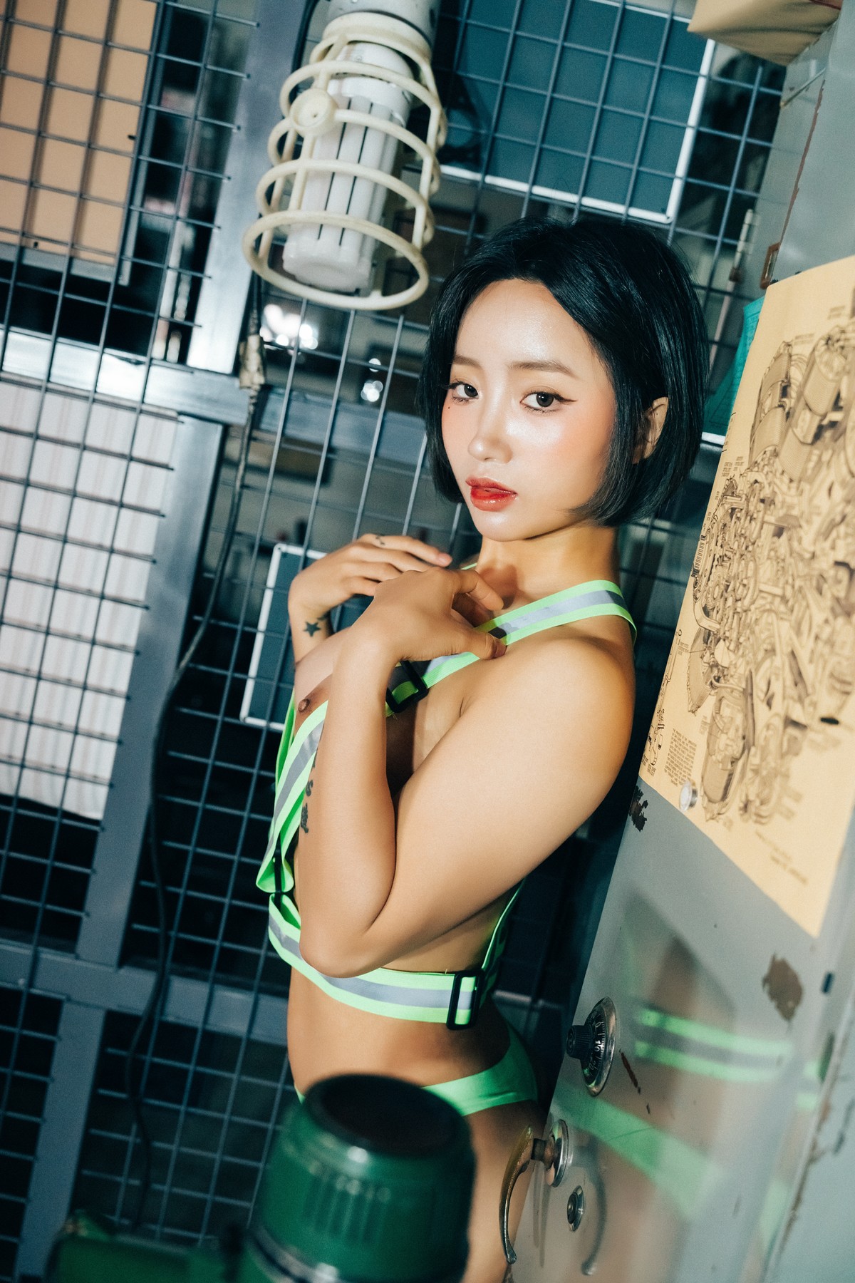 Booty Queen, [Loozy] Naked Worker Set.01の写真 71