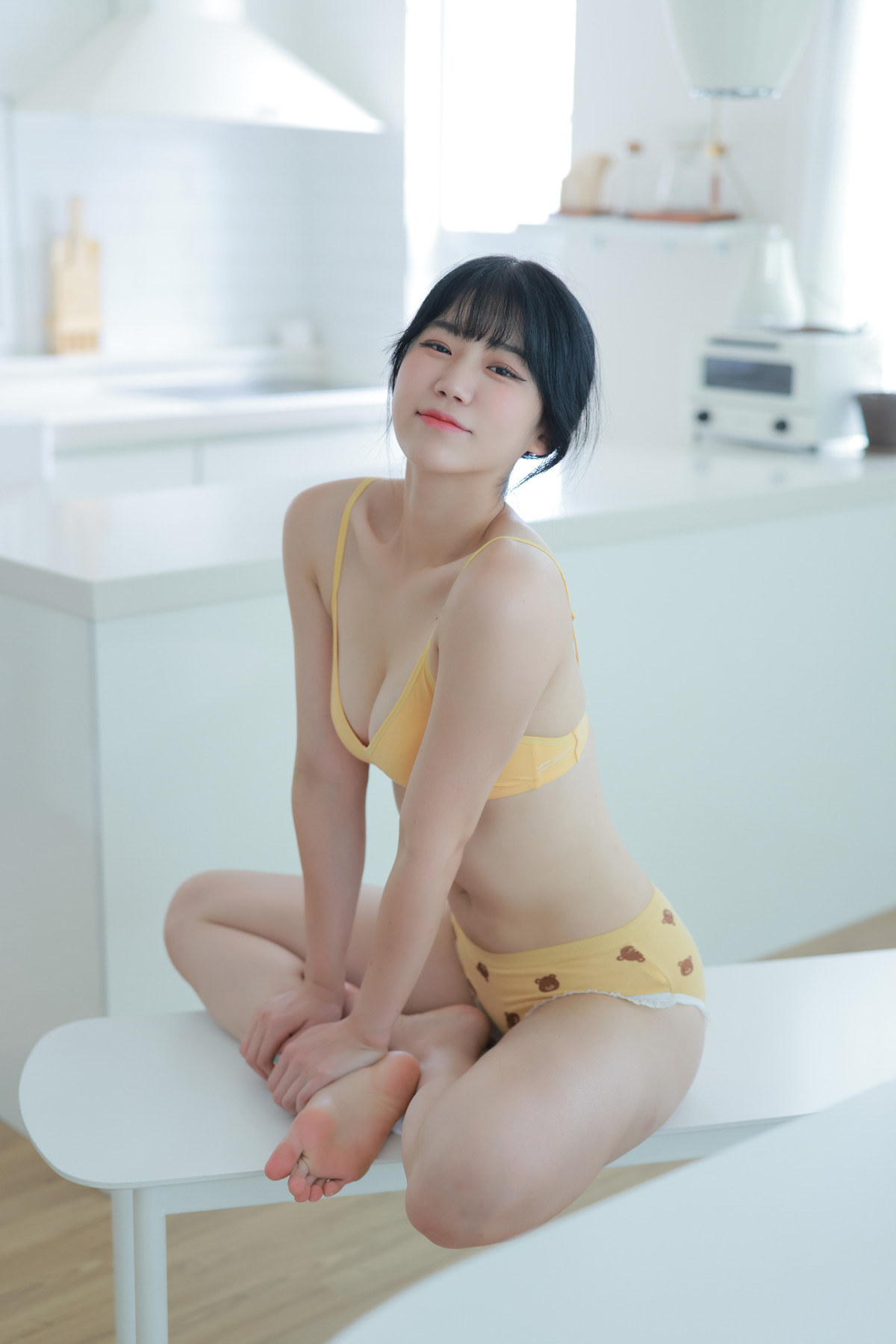Yui 유이, [SWEETBOX] CREAM Set.04の写真 10