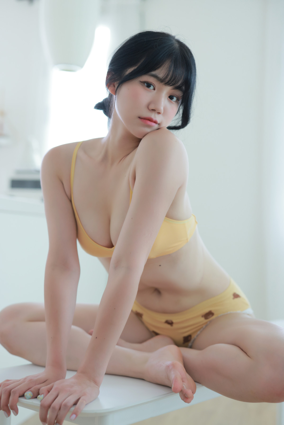 Yui 유이, [SWEETBOX] CREAM Set.04の写真 13