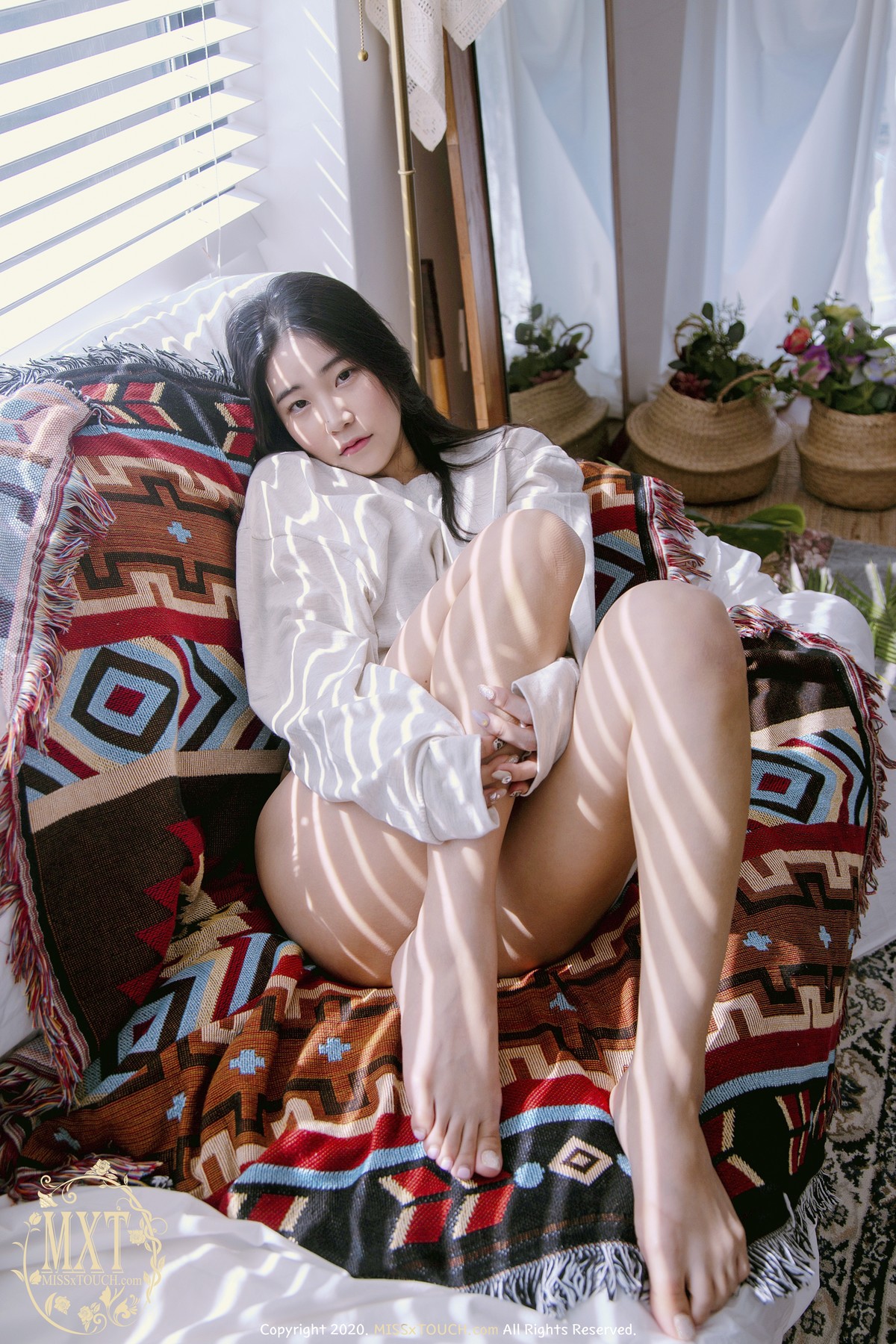 SUA 지수아, [MISS TOUCH] SuA 12th Photobookの写真 24
