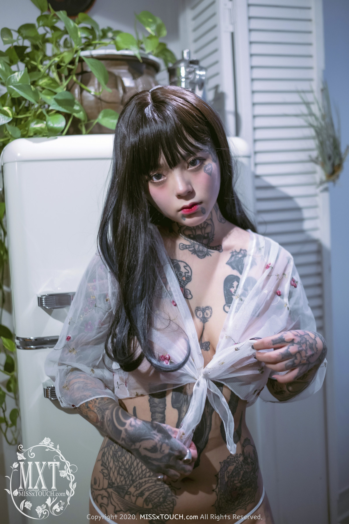 DOROTHY 도로시, [MISS TOUCH] DOROTHY 14th Photobook Set.02の写真 6