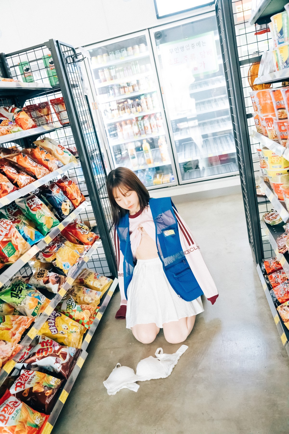 Han Yeri 한예리, [Loozy] Pocket Girl Alba Set.01の写真 12