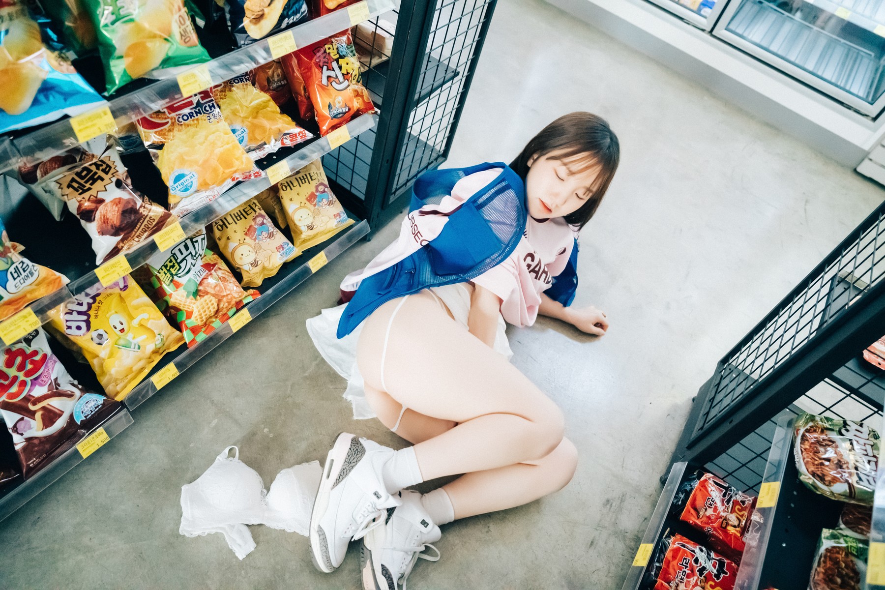 Han Yeri 한예리, [Loozy] Pocket Girl Alba Set.01の写真 14