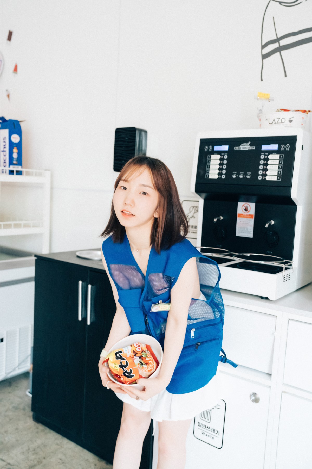 Han Yeri 한예리, [Loozy] Pocket Girl Alba Set.02の写真 15