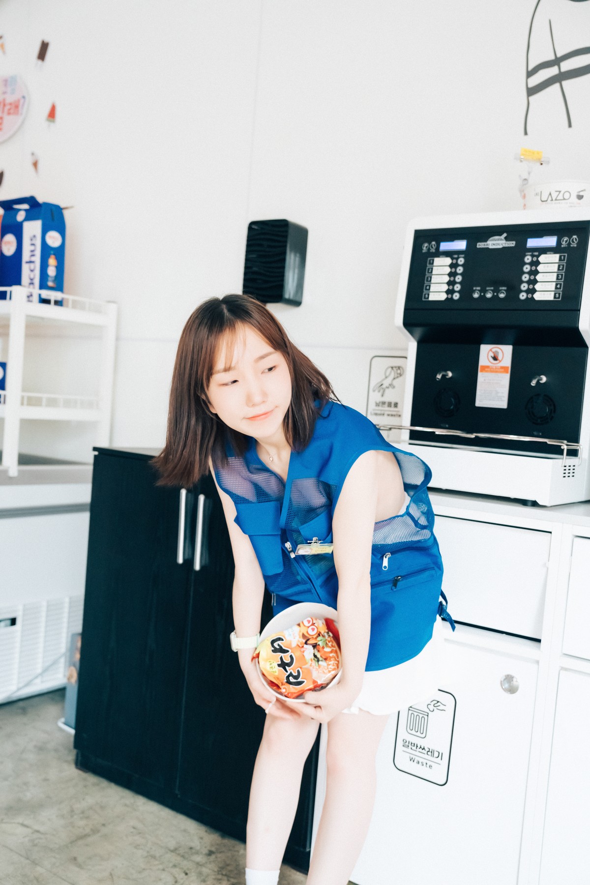 Han Yeri 한예리, [Loozy] Pocket Girl Alba Set.02の写真 17