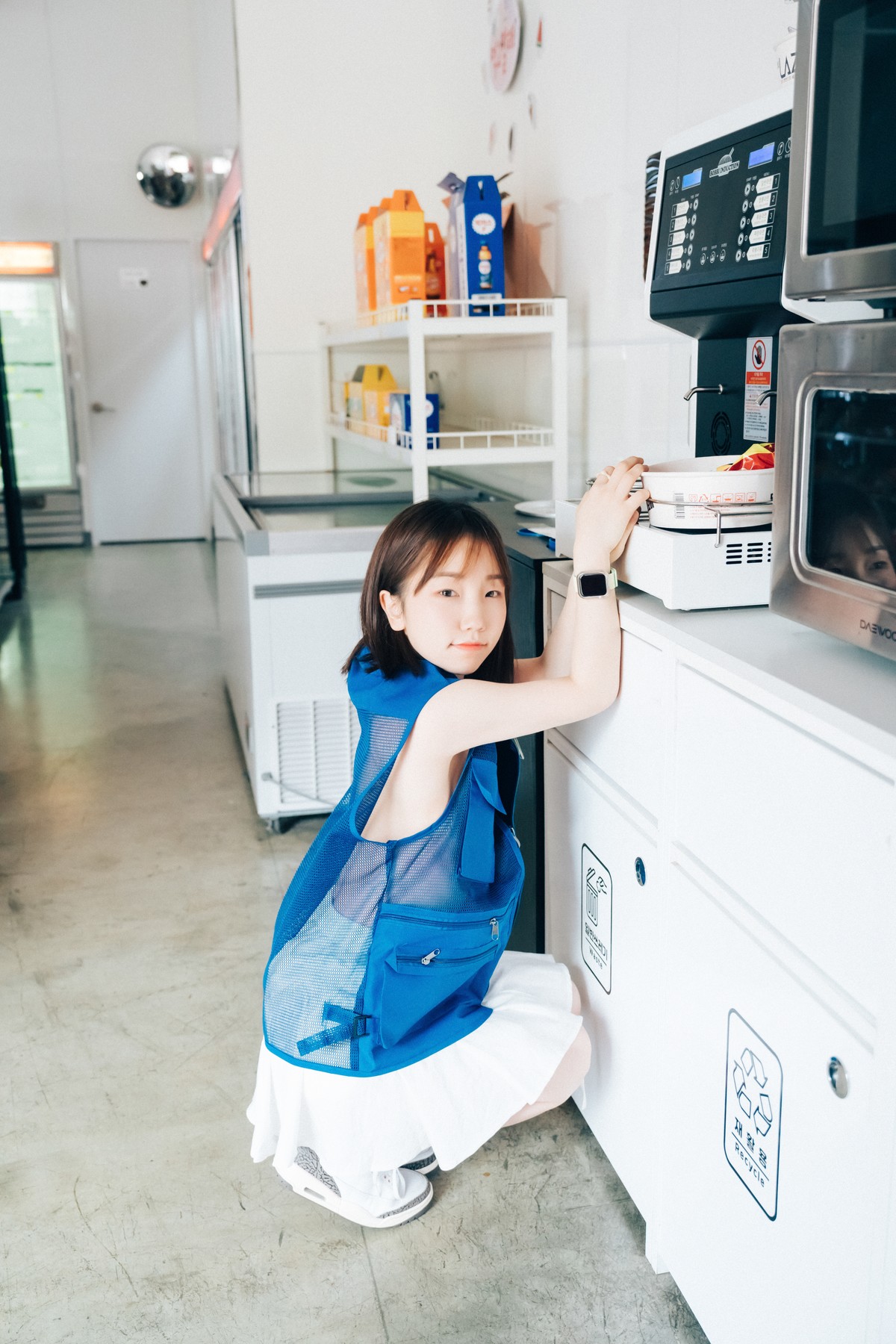 Han Yeri 한예리, [Loozy] Pocket Girl Alba Set.02の写真 21