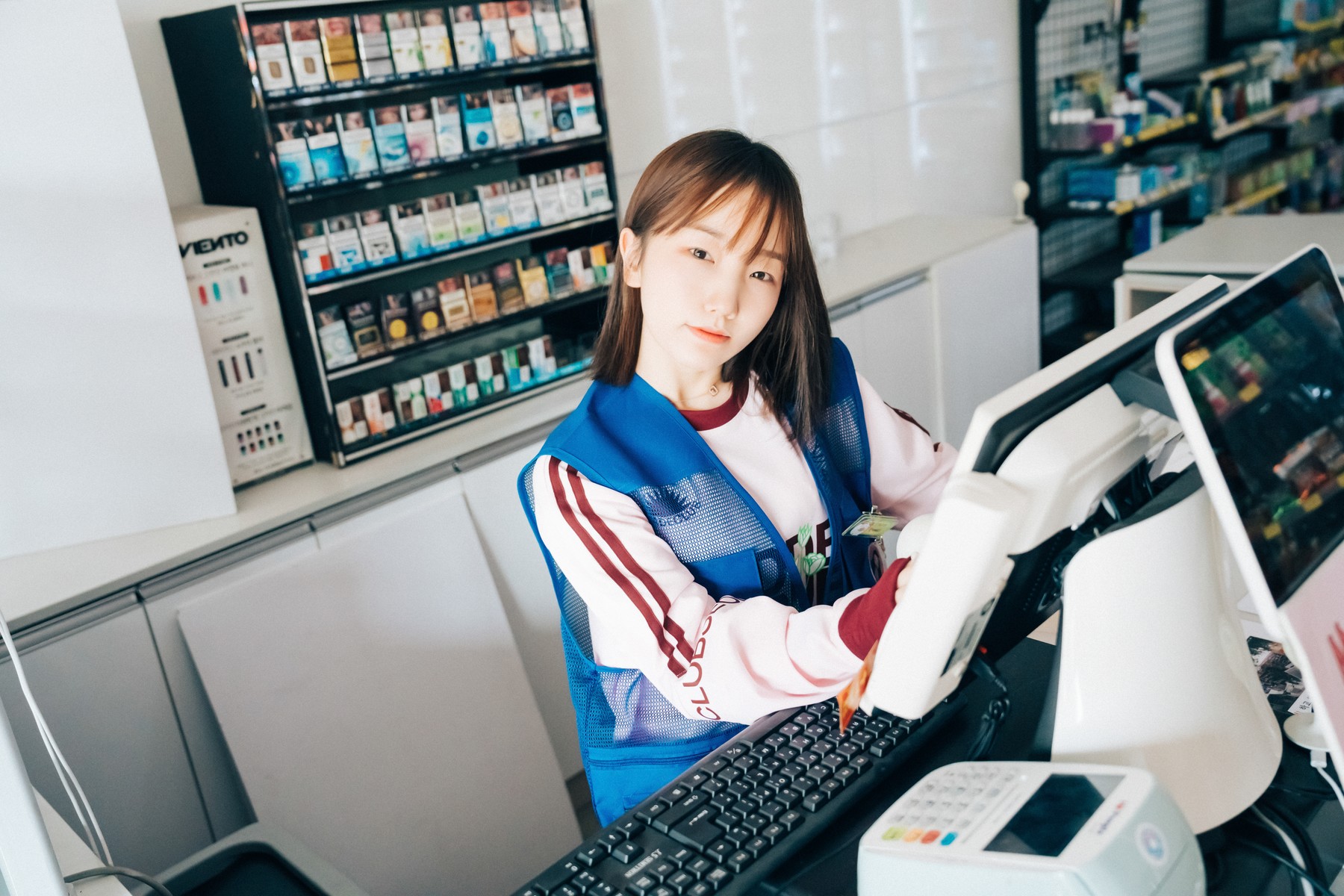 Han Yeri 한예리, [Loozy] Pocket Girl Alba Set.02の写真 35