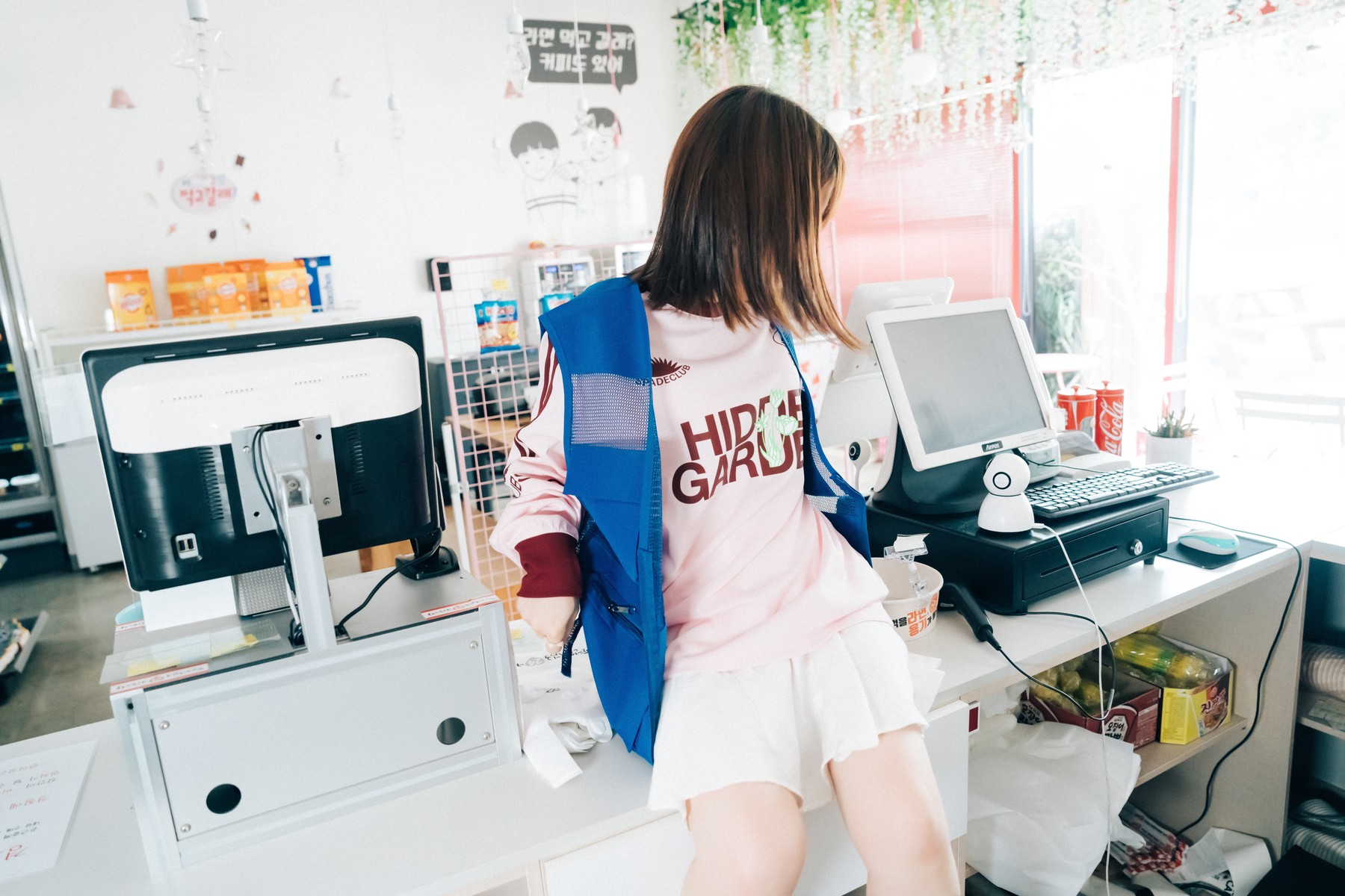 Han Yeri 한예리, [Loozy] Pocket Girl Alba Set.02の写真 42