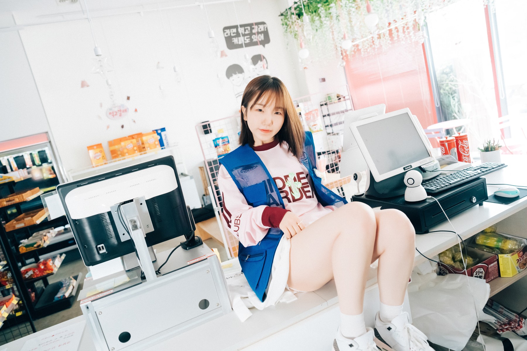 Han Yeri 한예리, [Loozy] Pocket Girl Alba Set.02の写真 43