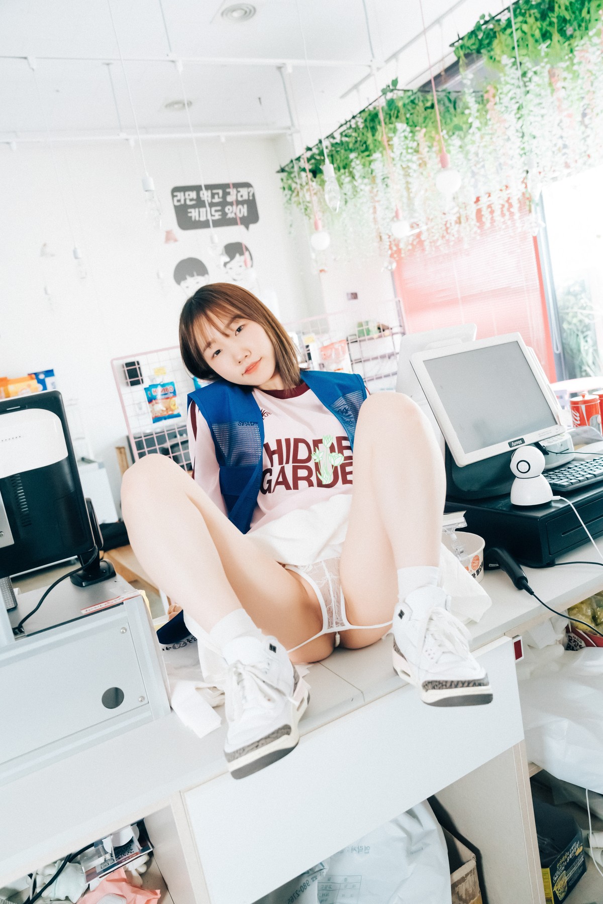Han Yeri 한예리, [Loozy] Pocket Girl Alba Set.02の写真 47