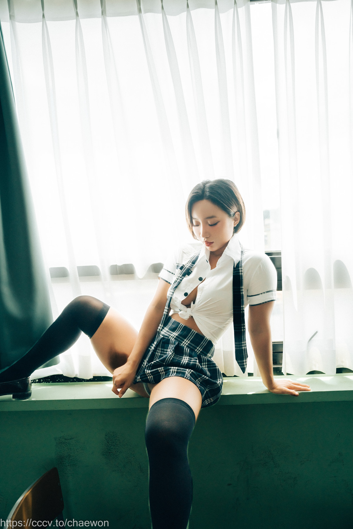 Booty Queen, [Bimilstory] Gal in a Shool Warehouse Set.01の写真 3