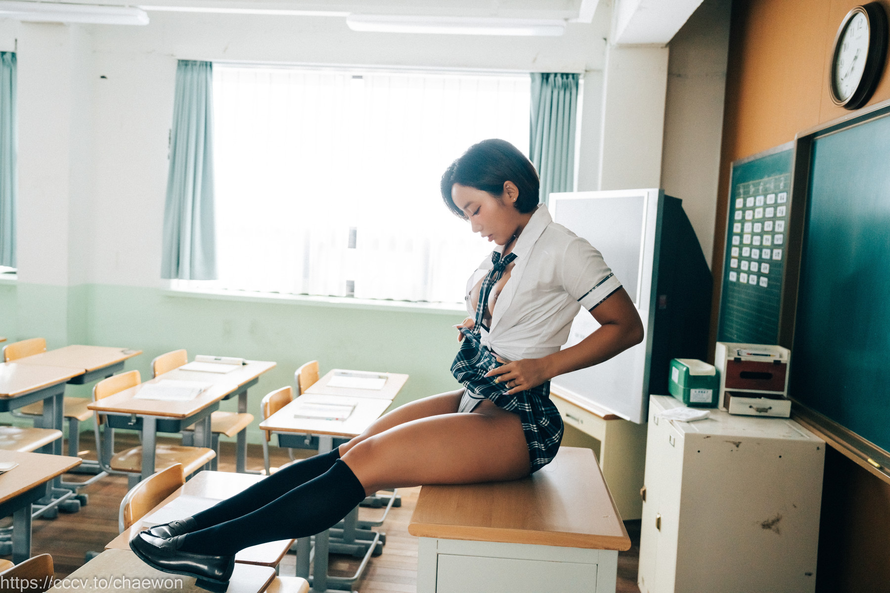 Booty Queen, [Bimilstory] Gal in a Shool Warehouse Set.01の写真 28