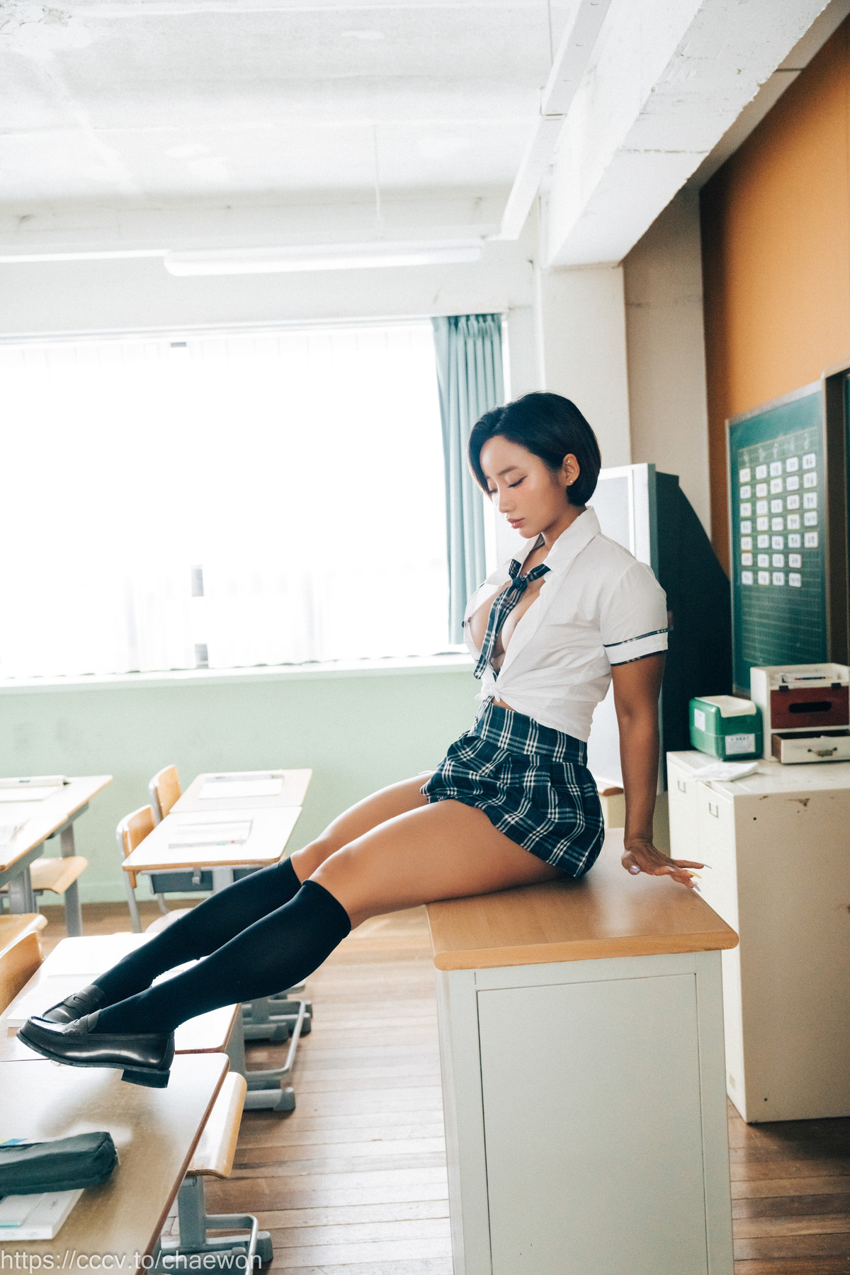 Booty Queen, [Bimilstory] Gal in a Shool Warehouse Set.02の写真 84