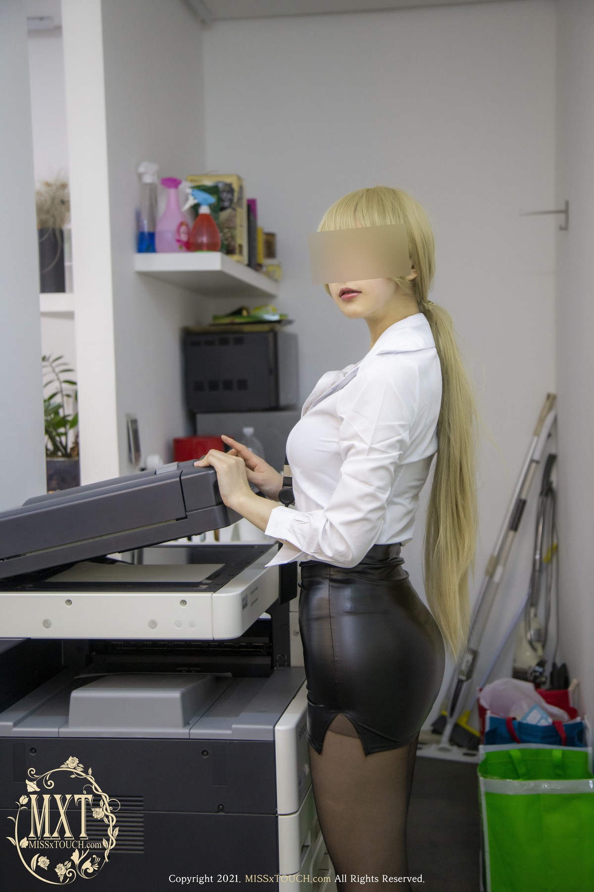 Zanapam 자나팜, [MISS TOUCH] Zanapam 19th Photobookの写真 21