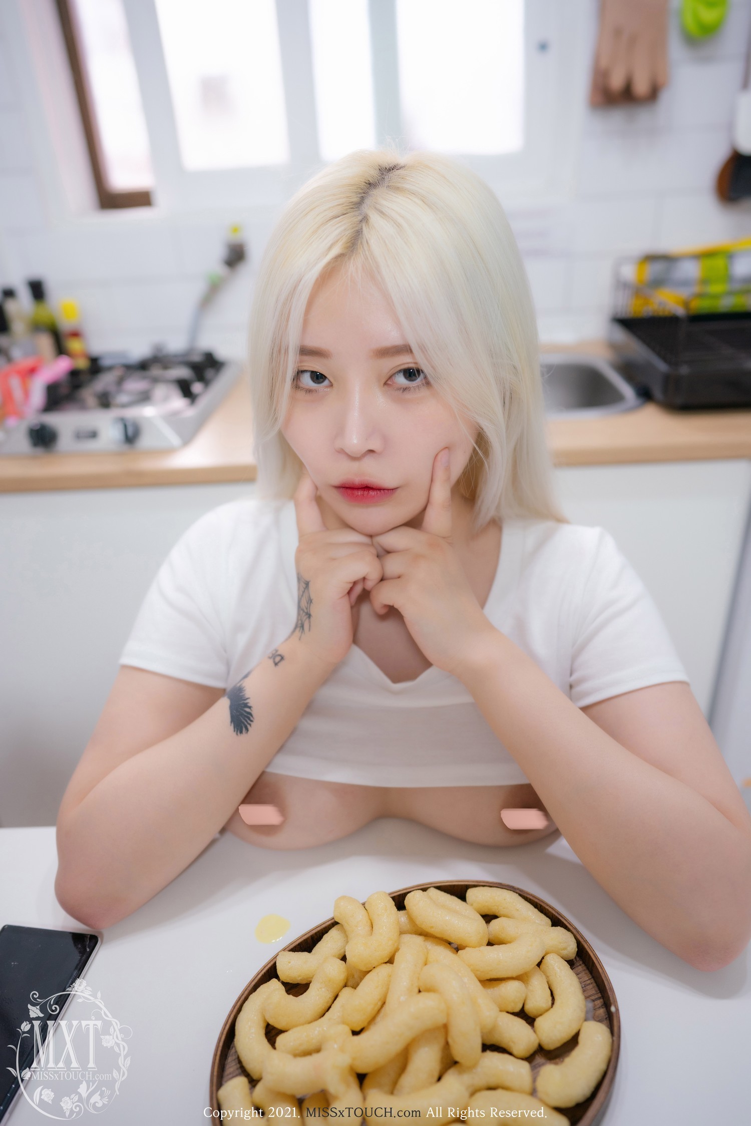 Yuna 유나, [MISS TOUCH] Yunaing 35th Photobook Set.02の写真 43