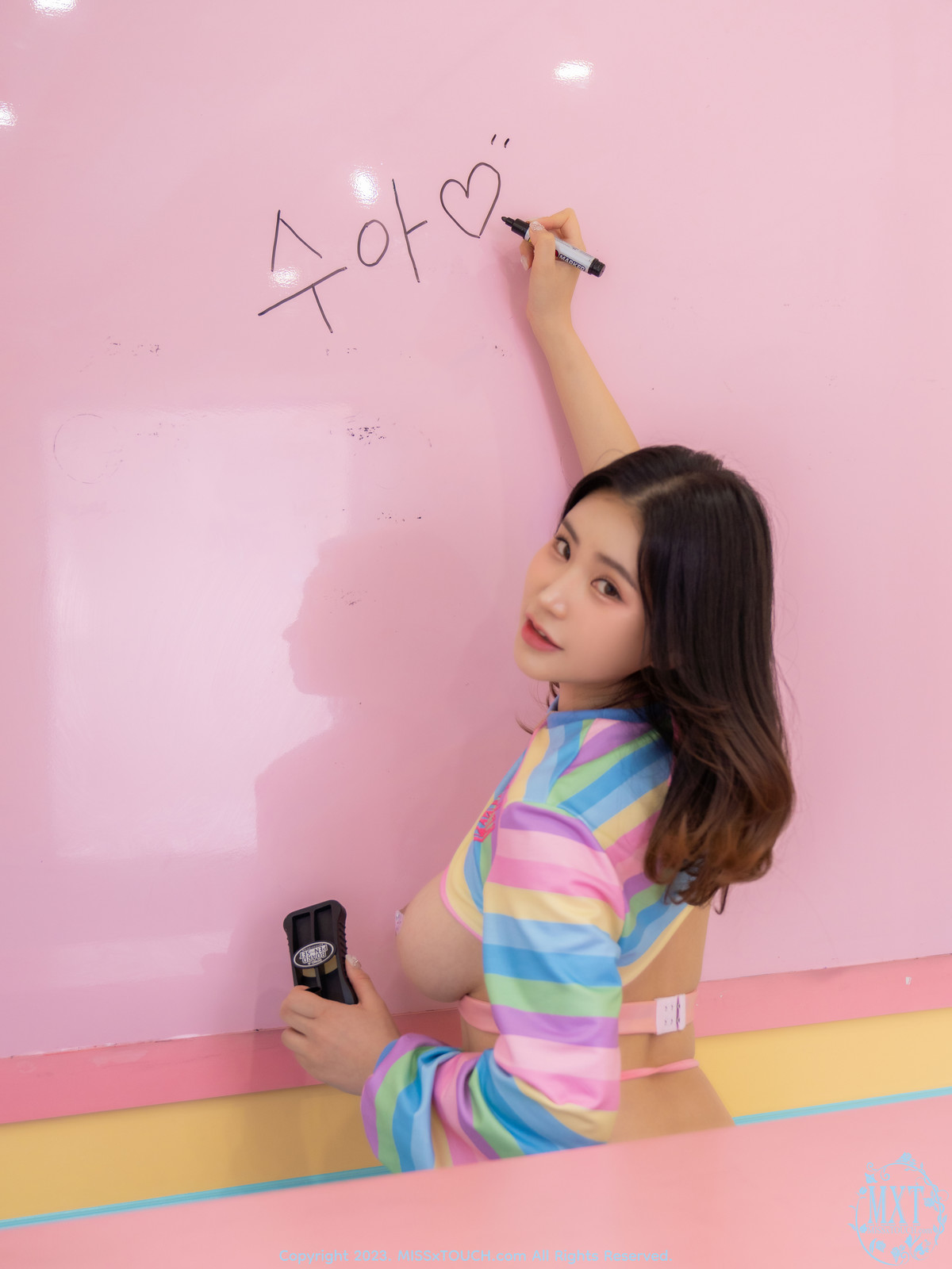 Sua 촉촉수아, [MISS TOUCH] Moist Waterの写真 12