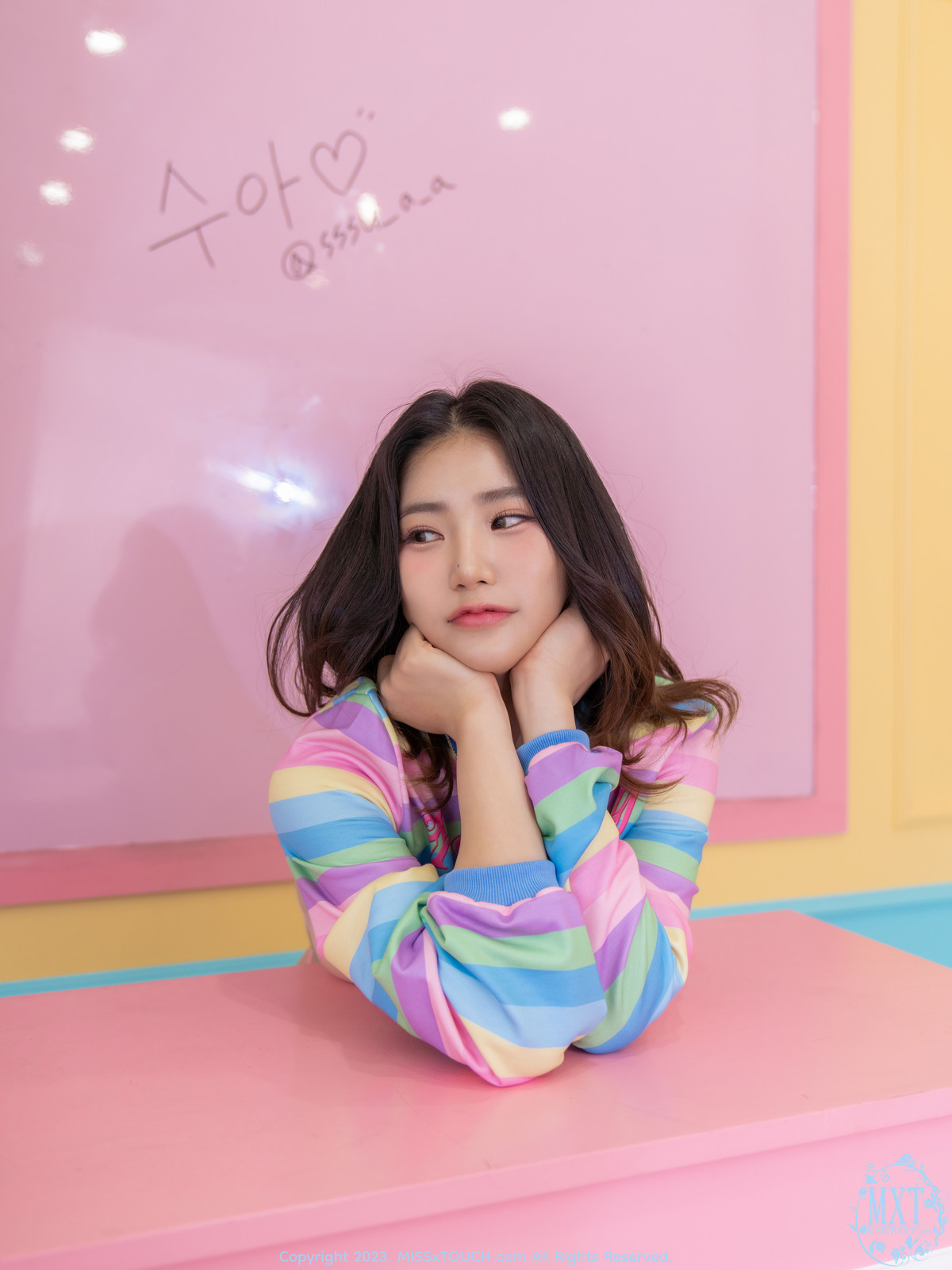 Sua 촉촉수아, [MISS TOUCH] Moist Waterの写真 16