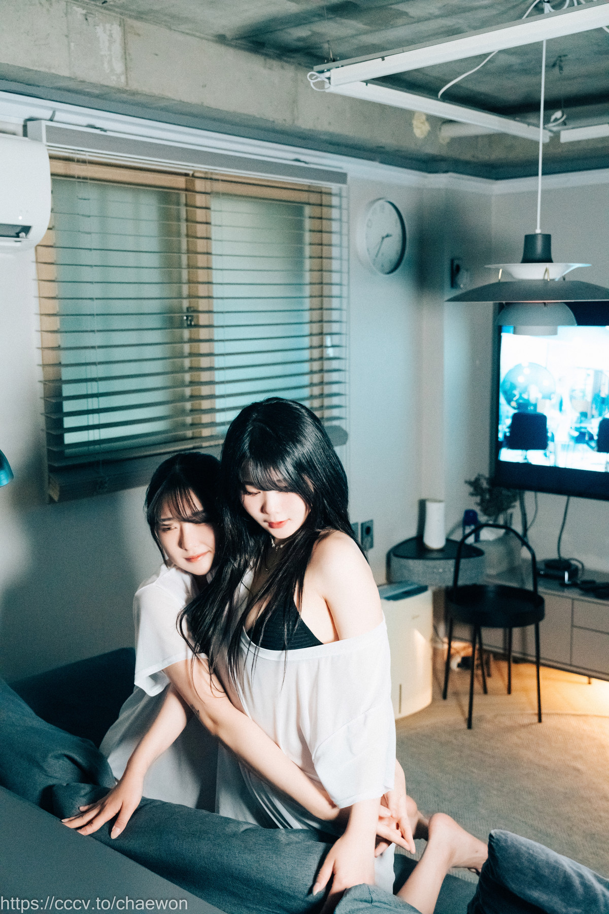 Sonson 손손, ZIA.Kwon 권지아, [Loozy] Yuri, Girl’s love Set.01の写真 45