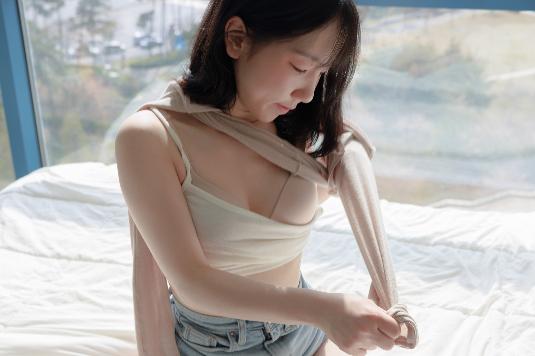 Han Yeri 한예리, [SWEETBOX] Yeri 12th Nude Photobook Set.01の写真 34