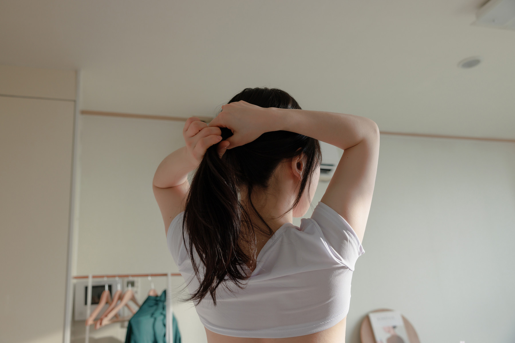 Han Yeri 한예리, [SWEETBOX] Yeri 12th Nude Photobook Set.03の写真 3